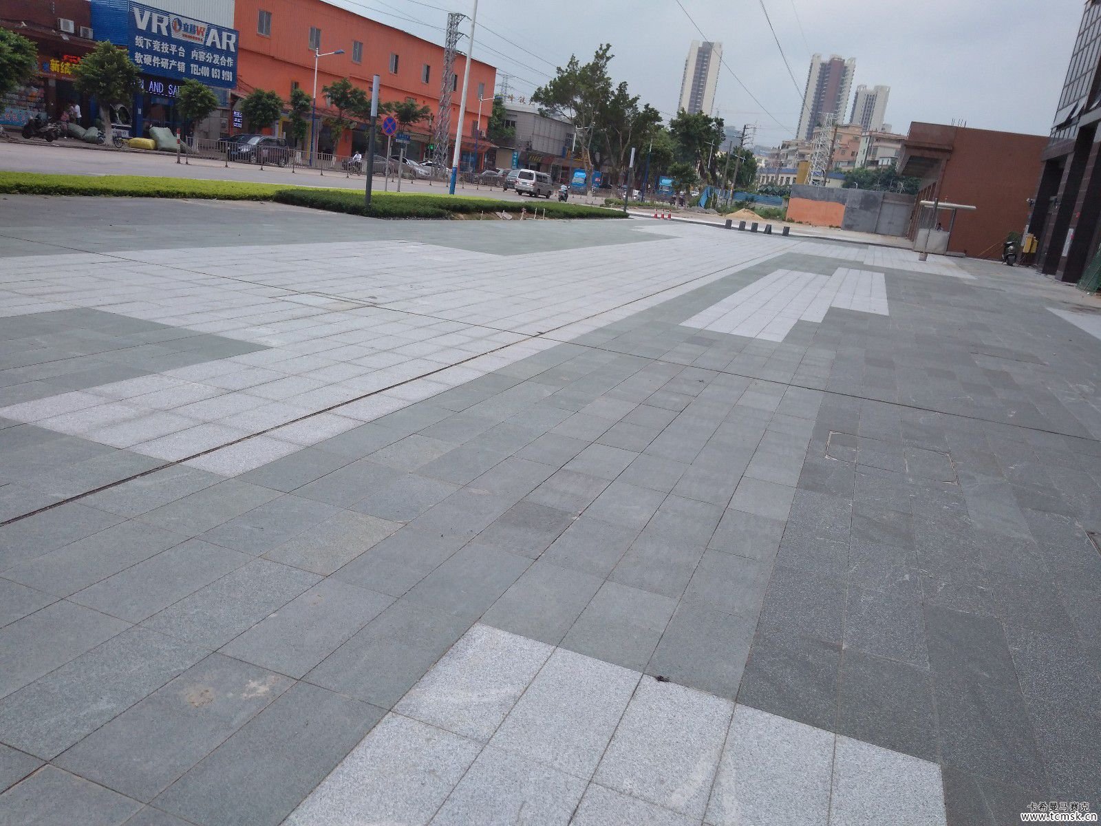 市政道路仿花岗岩景观砖应用